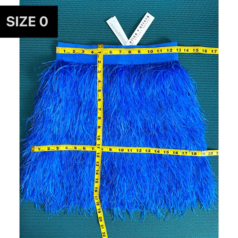 Alice + Olivia Cina Blue Ostrich Feather Mini Skirt - Picture 11 of 17
